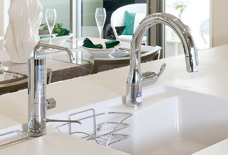 タッチレス水栓＋アルカリ整水器